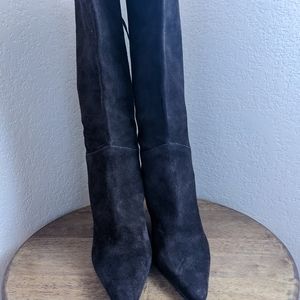 Ann Taylor size 7.5 brown suede leather boot.